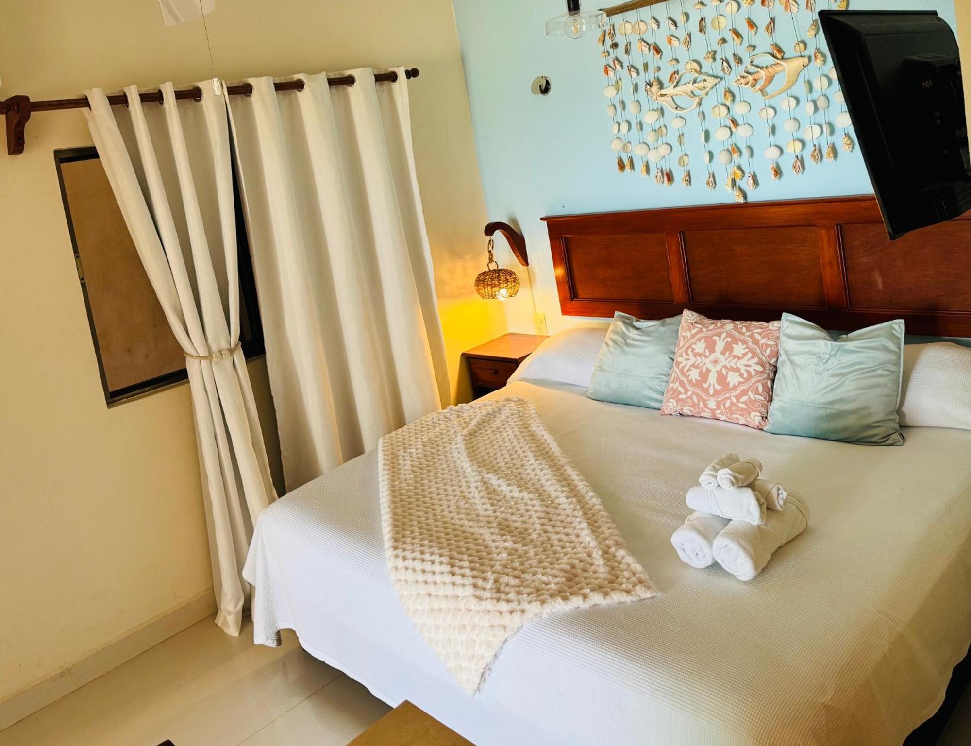 Villas Bliss 18 女人岛 外观 照片
